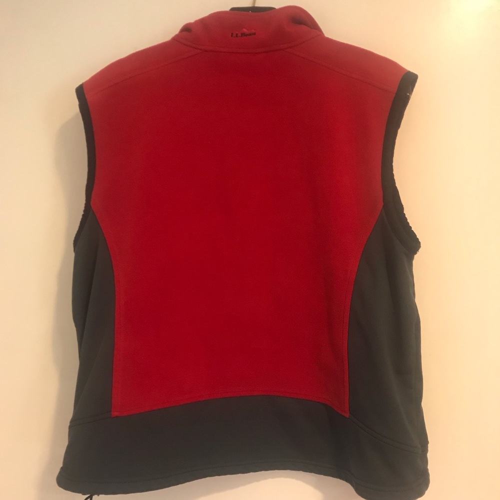 LL Bean Outdoor vest size Medium. - Picture 4 of 5